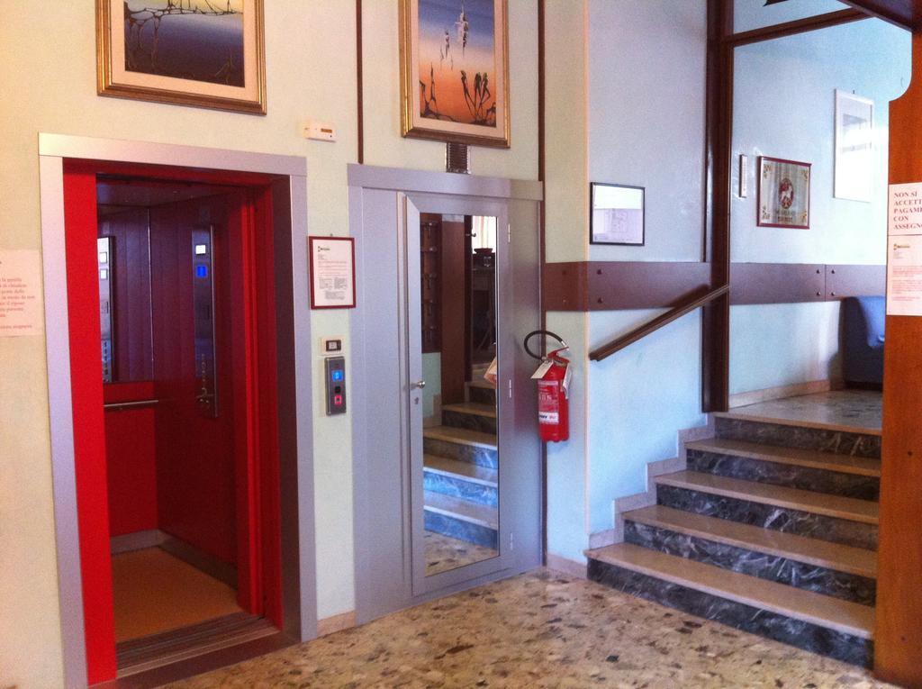 Hotel Britannia Lido di Jesolo Dış mekan fotoğraf